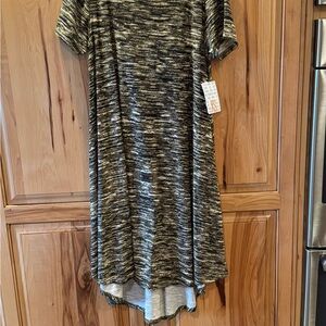 Heathered Black, Green & Cream Short Sleeve Tee Dress